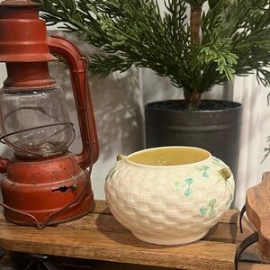 Belleek Shamrock Open Sugar Bowl